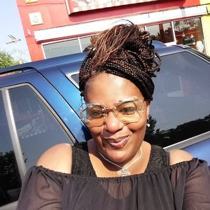 Meet your Posher, Lynette